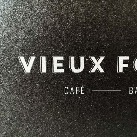 Vieux Four Logo Anschnitt