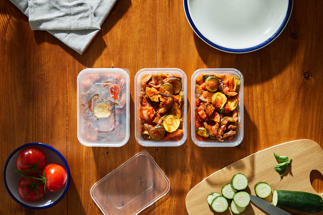 5 easy ways to save energy while cooking: Cut kitchen costs and reduce ...