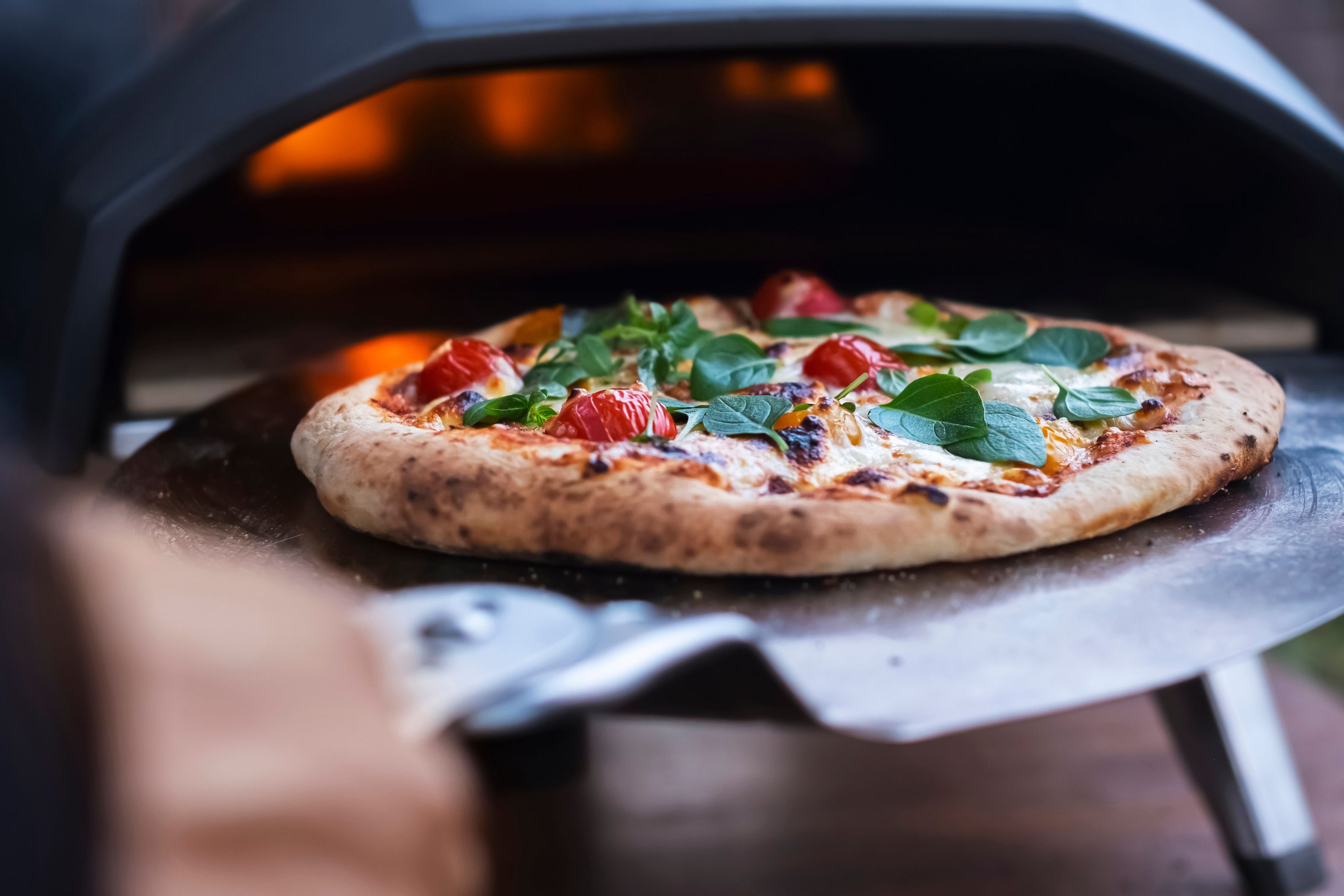 pizzauunissa kokkaat herkulliset pizzat