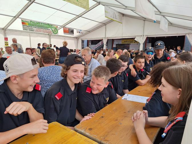 Die Hainburger Feuerwehrjugend beim Florianifest.