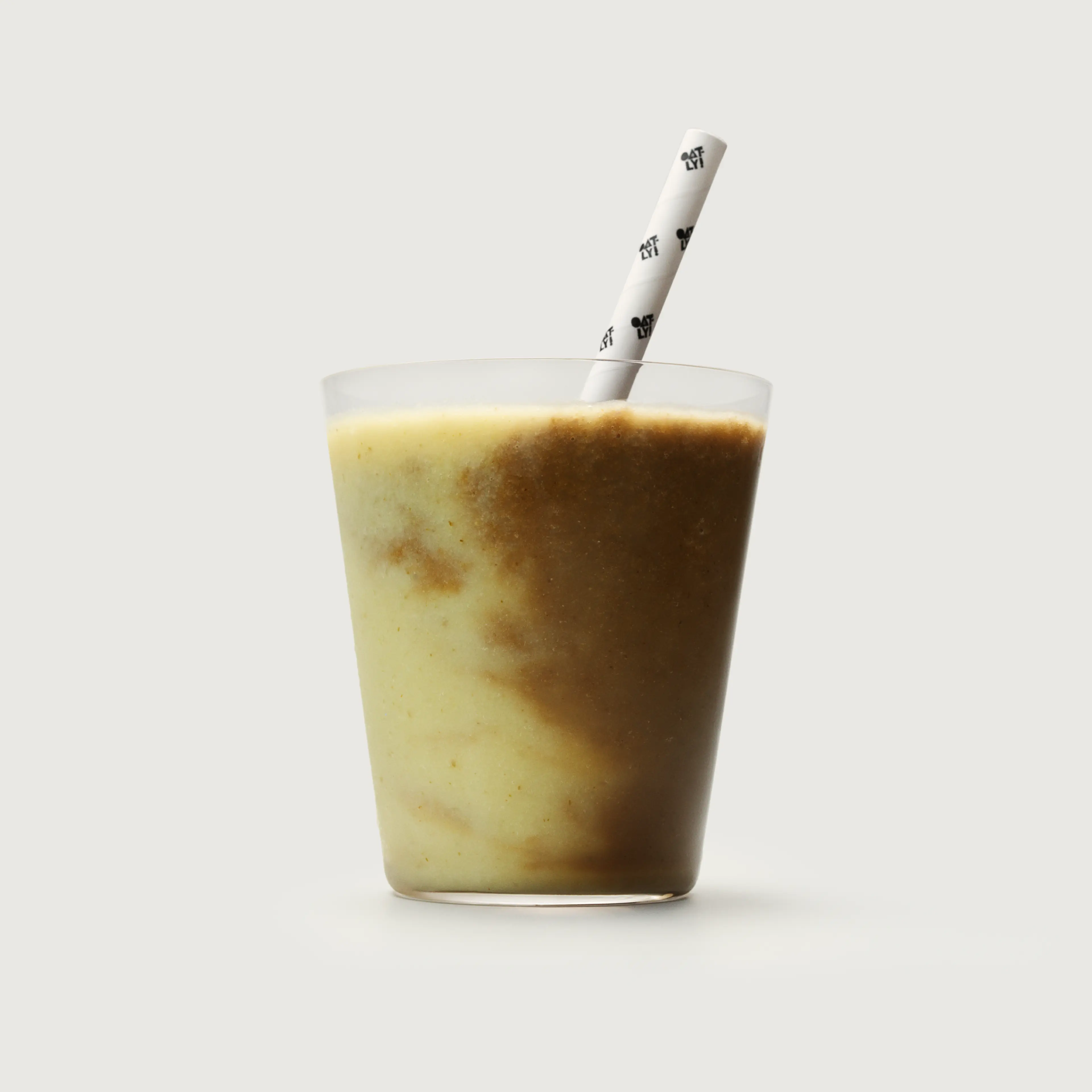 Pink coco smoothie - Recipes | Oatly | United Kingdom