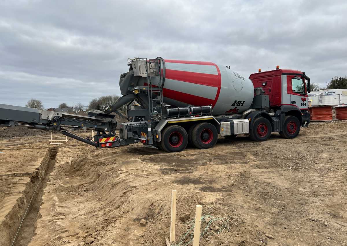 Der støbes ved Skolebækken i Stenderup 