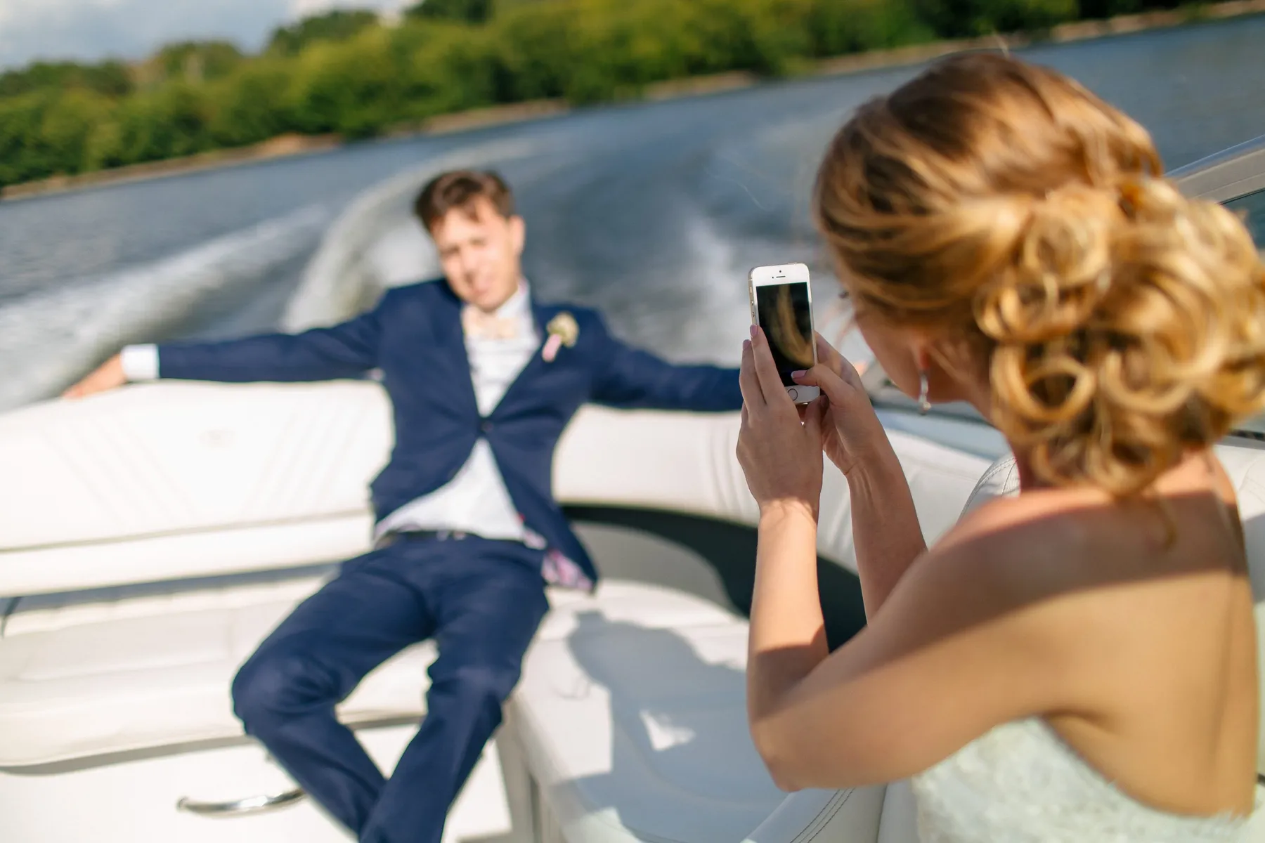 Moderne bruiloft met instagram foto's vastleggen