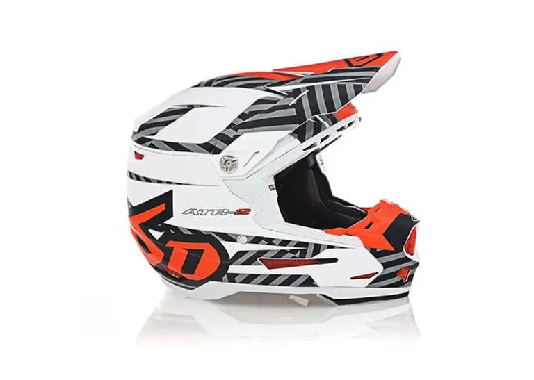 Motorcycle Helmet Buying Guide