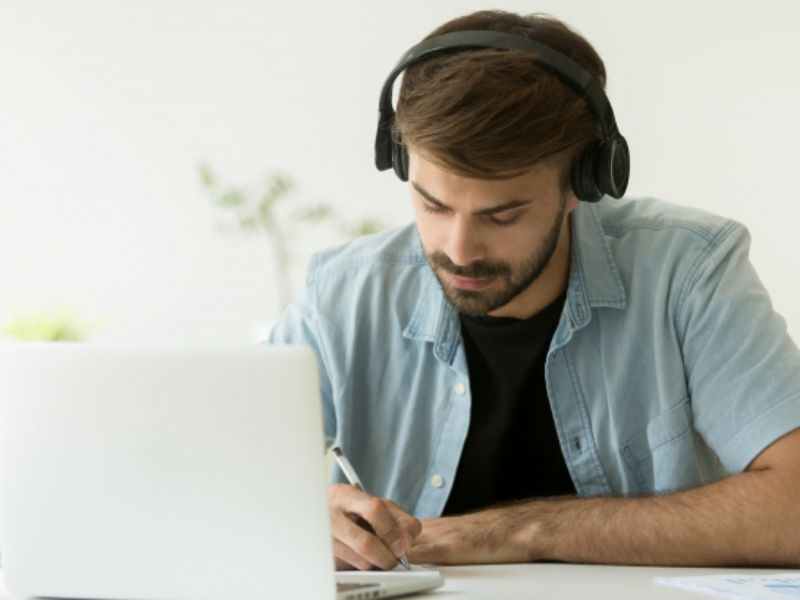 Một số kinh nghiệm thực tế khi làm bài thi PTE Listening
