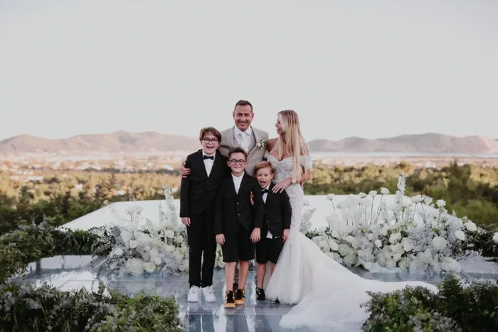 Laetitia and Sylvian luxury villa wedding — wedding preparations, Ibiza