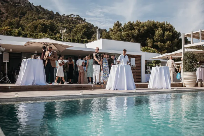 Chris and Valentina at sea-view villa — reception details, Ibiza