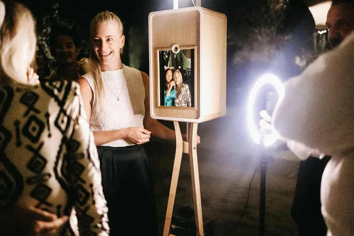 Pierre and Juliana at Atzaro — couple portraits, Ibiza