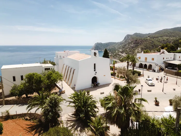 Pierre and Juliana at Atzaro — wedding preparations, Ibiza