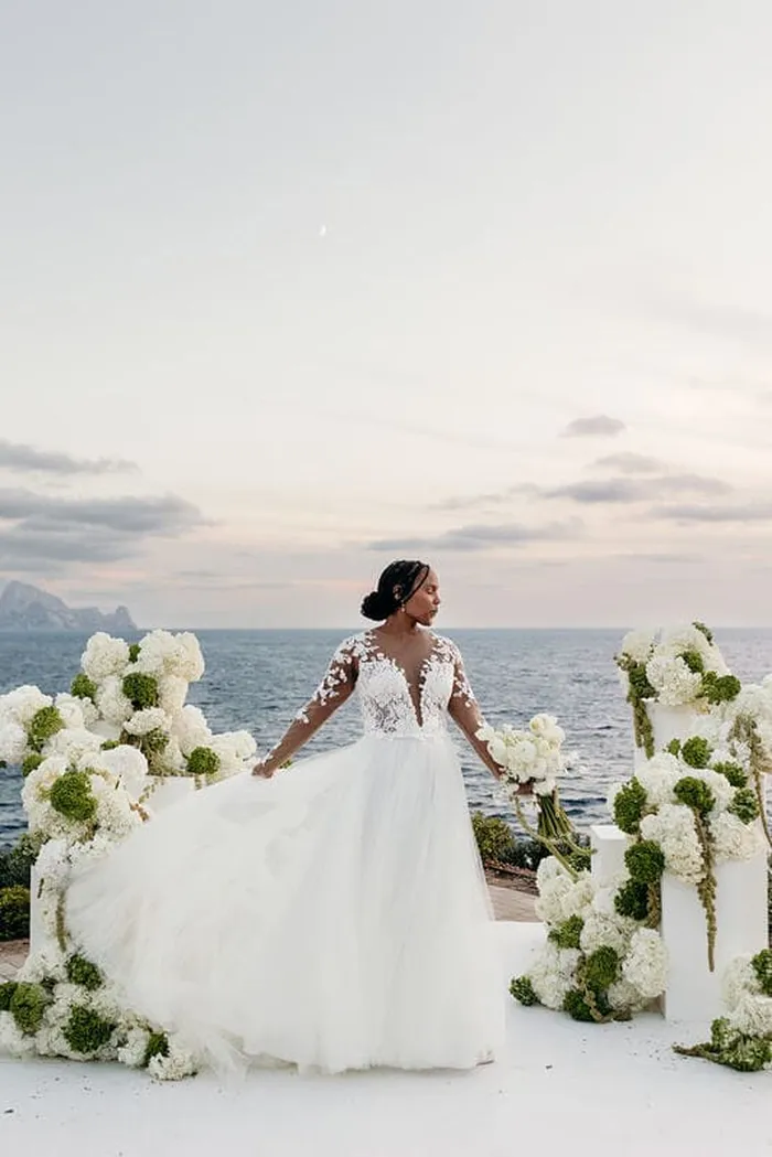 Wedding at 7 Pines Ibiza organized by the best Ibiza wedding planner Bliss Ibiza Weddings  bride us in ibiza