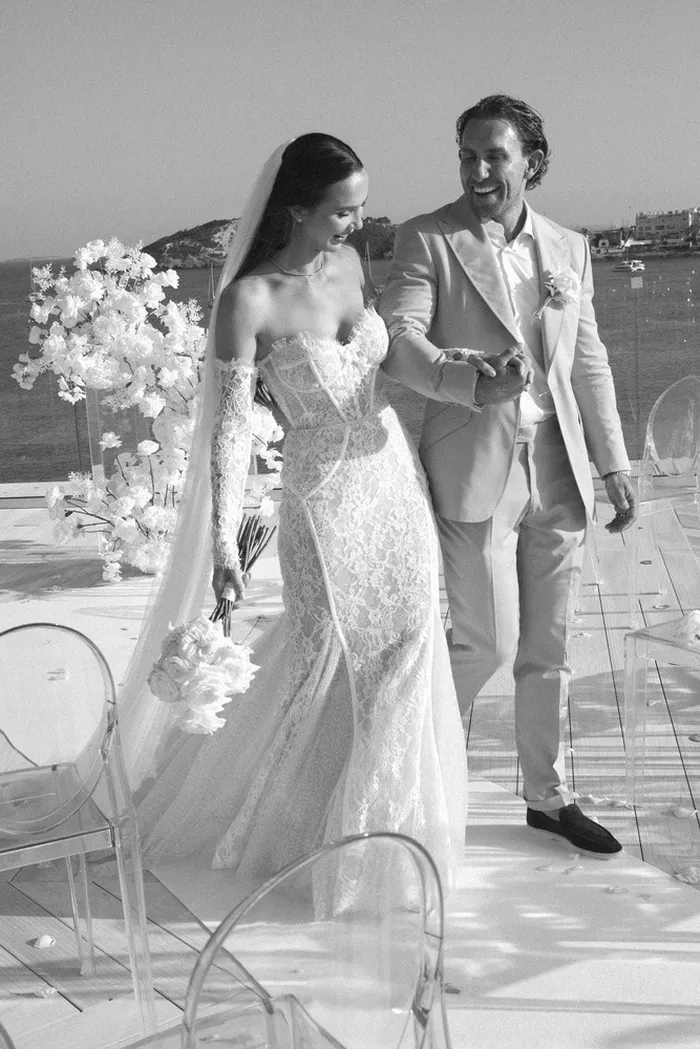 White wedding at Nobu Hotel Ibiza — reception details, Ibiza
