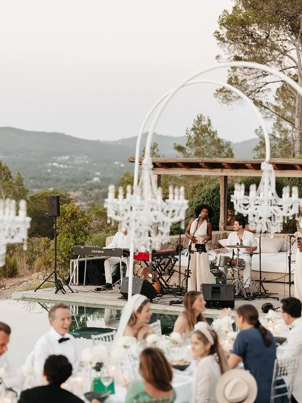 Villa as a perfect venue for a micro wedding