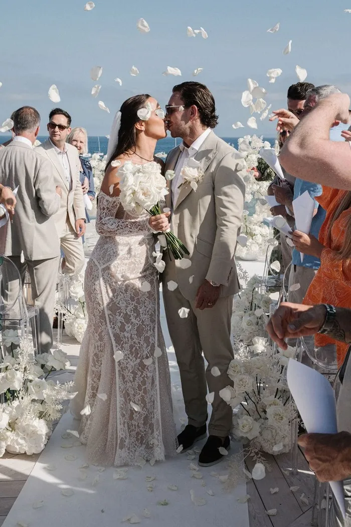 White wedding at Nobu Hotel Ibiza — couple portraits, Ibiza