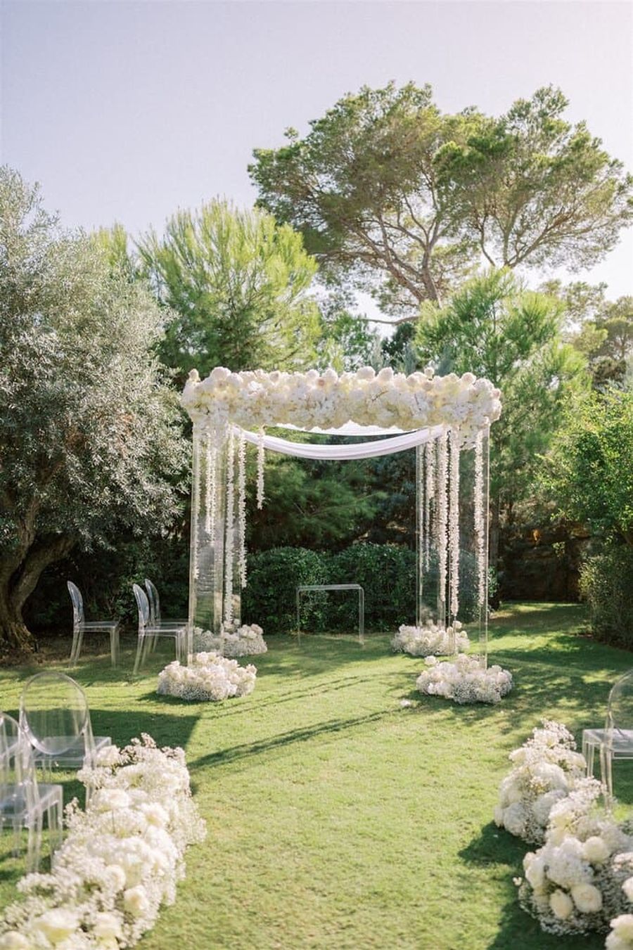 Jewish wedding ceremony under chuppah in Ibiza