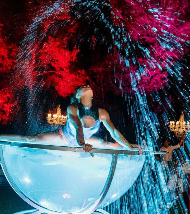 Wedding studio 54 in a private villa in Ibiza by Bliss Ibiza Wedding Planner with a very high end band in Ibiza