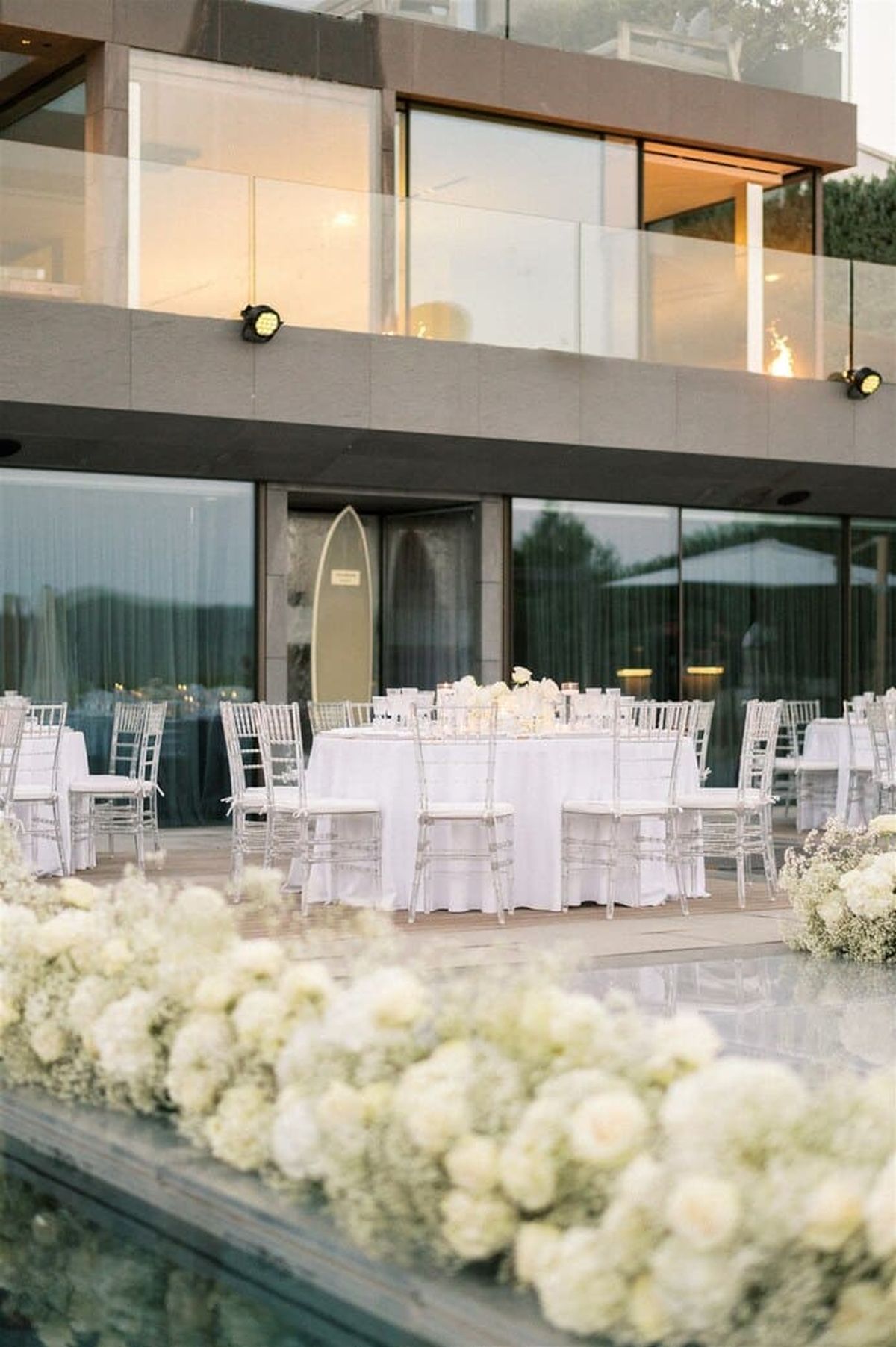 Dinner tables elegant Jewish wedding Ibiza