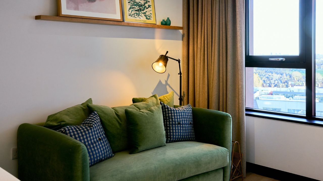 Medium studio - The Altham