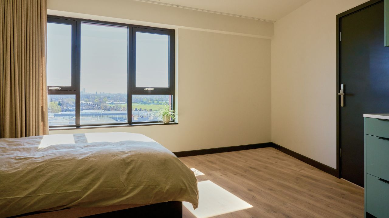 Medium studio - The Altham