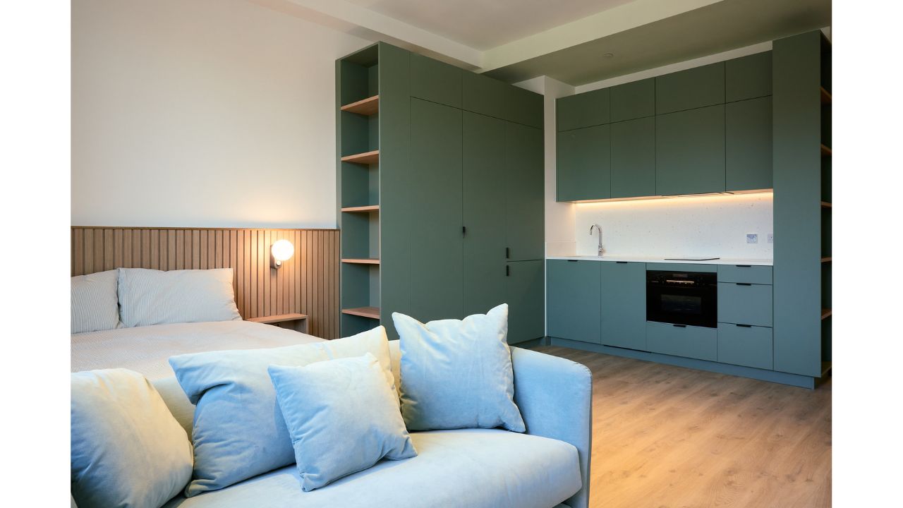 The Altham - Large Studio