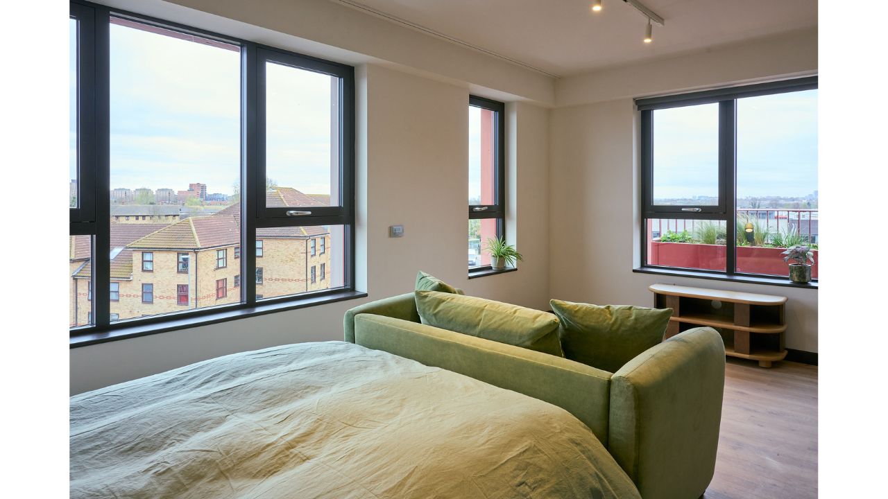 The Altham - Large Studio