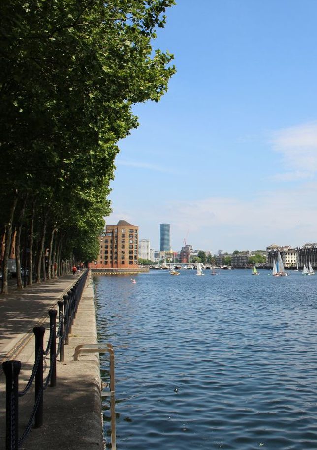 surrey quays canada water