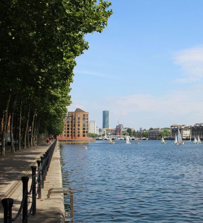 surrey quays canada water