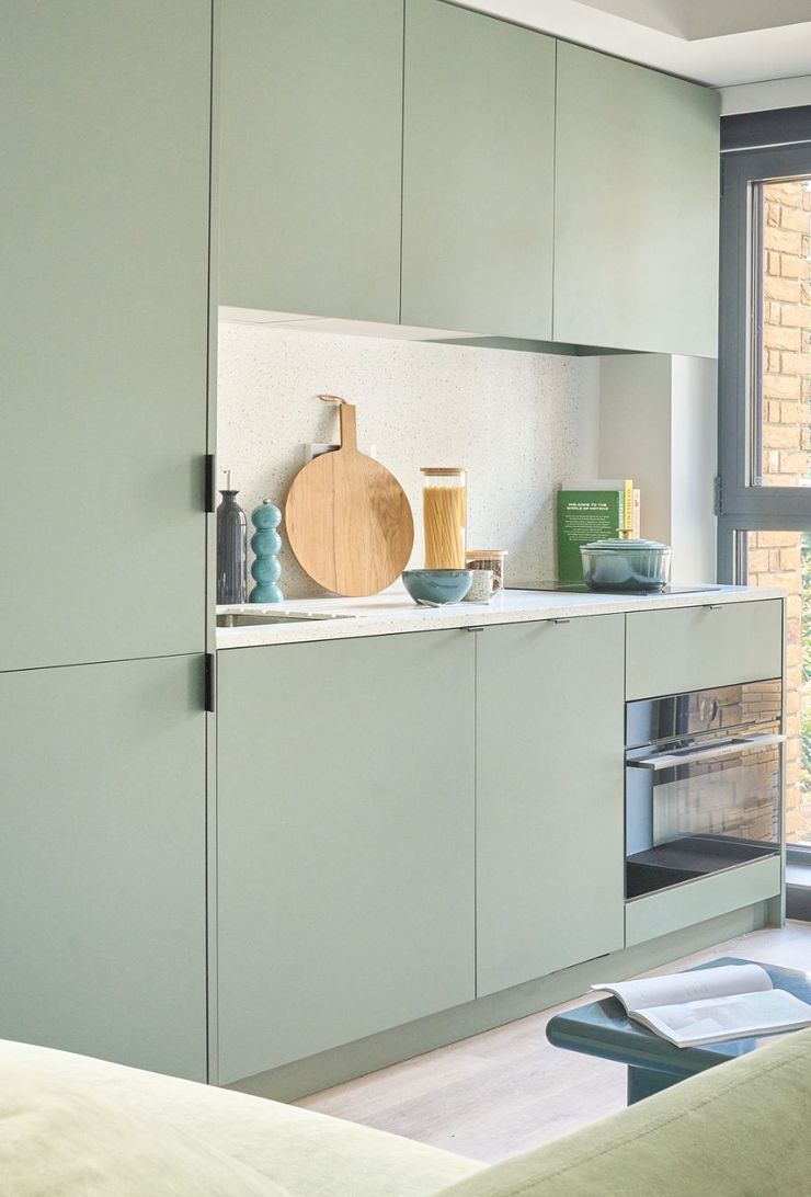 the-alba-portrait- kitchen