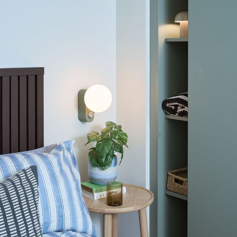 the-alba-portrait bed