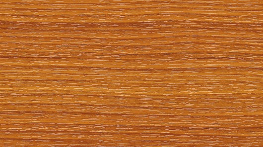 Eine Nahaufnahme einer Holzoberfläche mit einer warmen, satten braunen Farbe und einer glatten, polierten Textur.