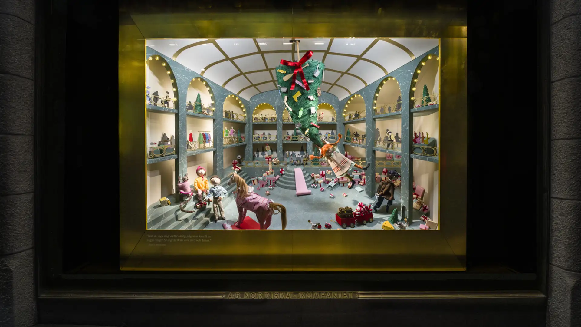 Pippi är tema för NK:s julskyltning