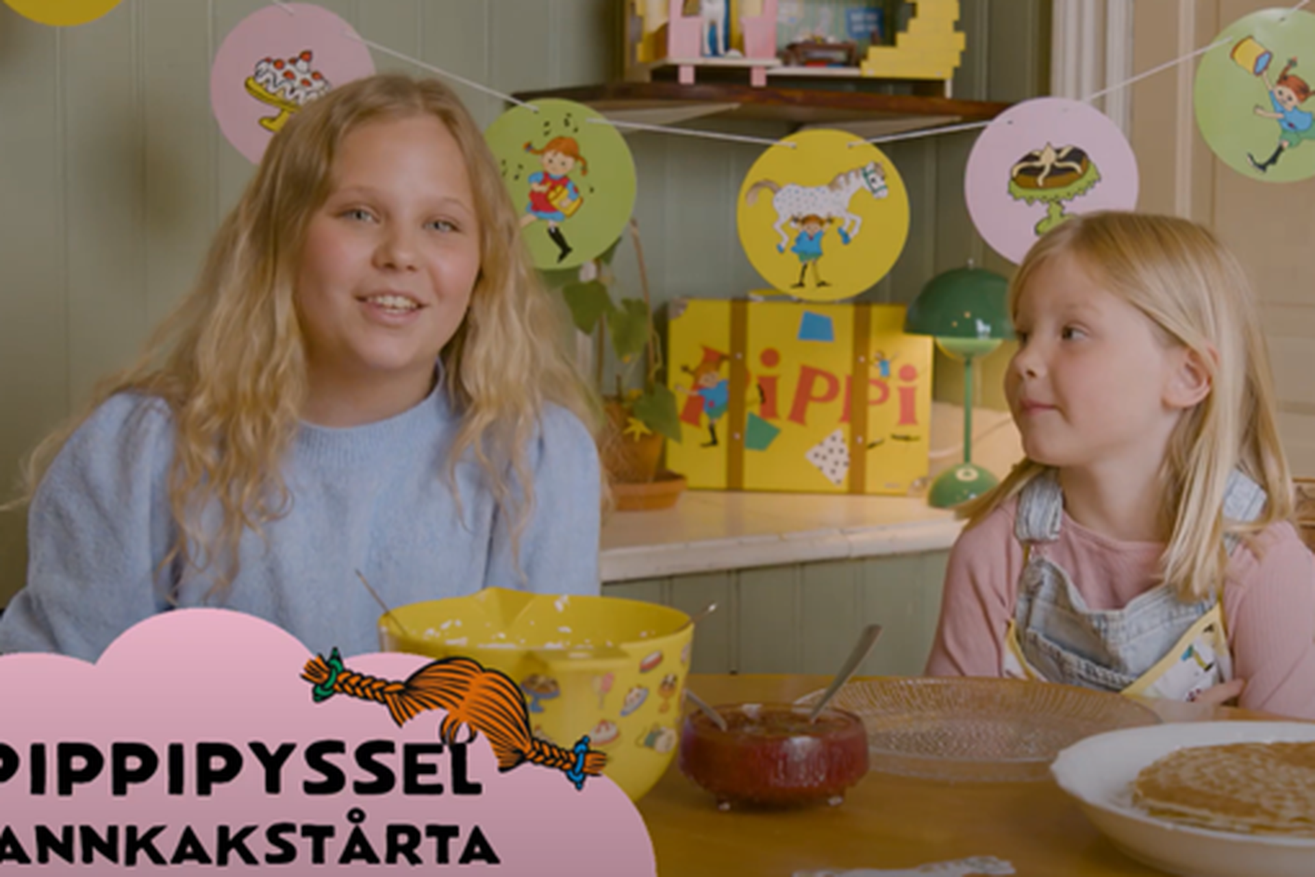 Maja och Elise gör pannkakstårta