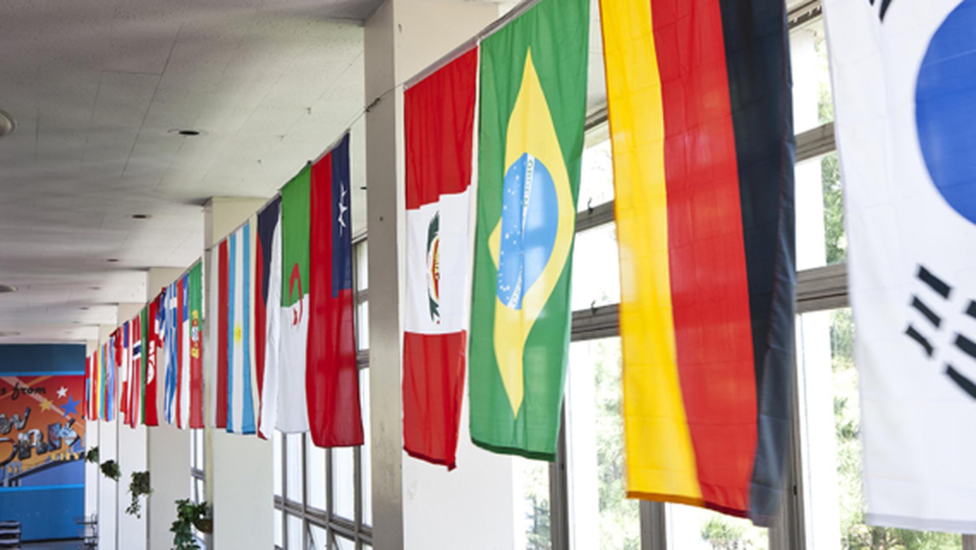 4 benefits of your child being fluent in a foreign language