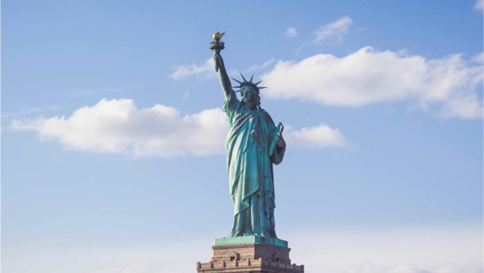 Why do universities in the US love IB students?