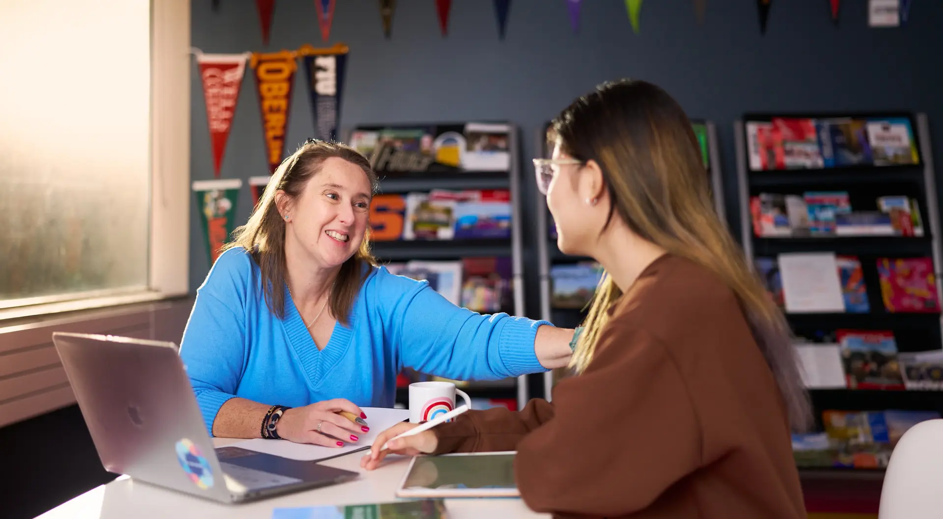 Cómo destacar en tu solicitud universitaria: 5 consejos de nuestros orientadores