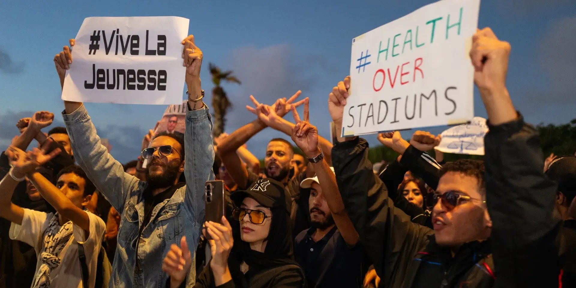 Manifesterende Marokkaanse jongeren