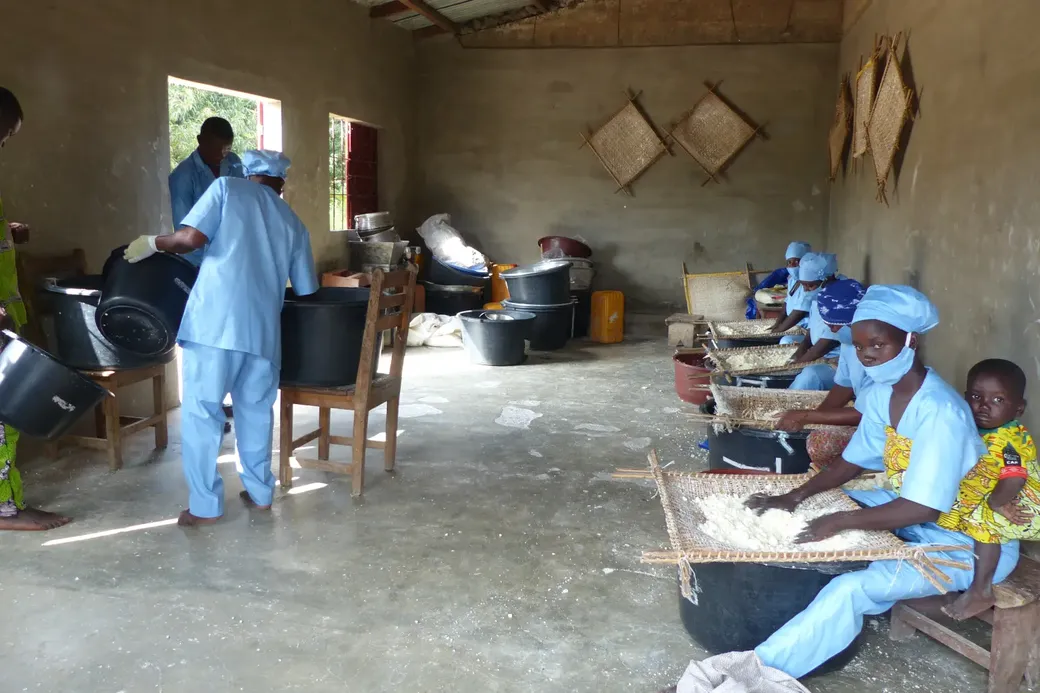 Afrikaanse vrouwen zeven meel