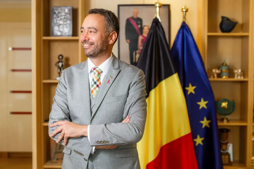 portret van Maxime Prévot, voorzitter van de Franstalige christendemocraten (Les Engagés)