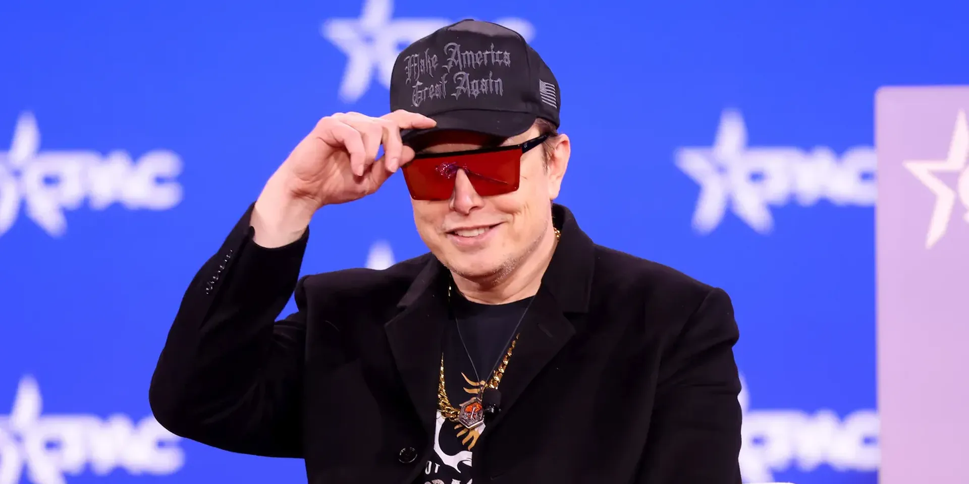 foto van Elon Musk tijdens een CPAC-conferentie