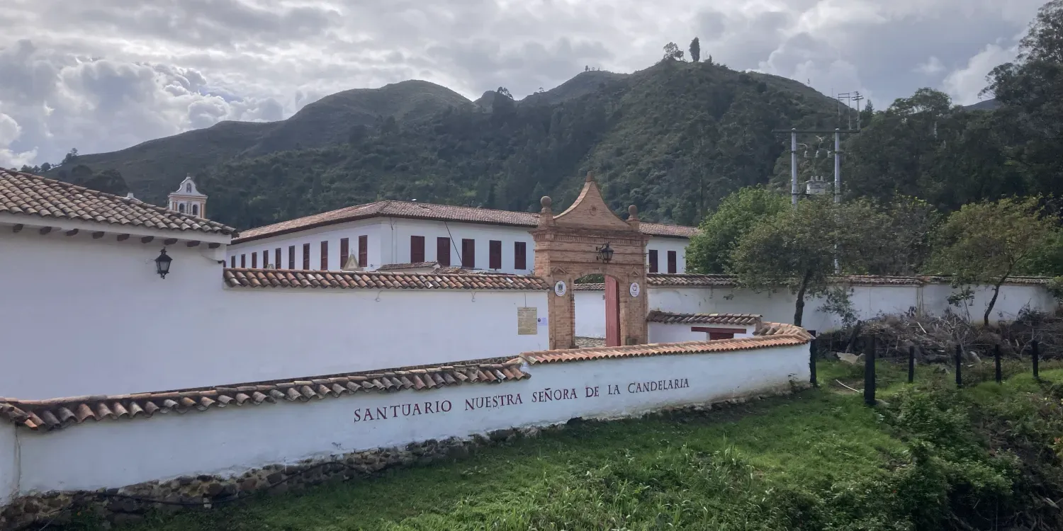 Klooster Nuestra Señora de La Candelaria vlak bij Raquira (Boyacá, Colombia). Met stichtingsdatum 1604 is het een van de oudste kloosters van het land.