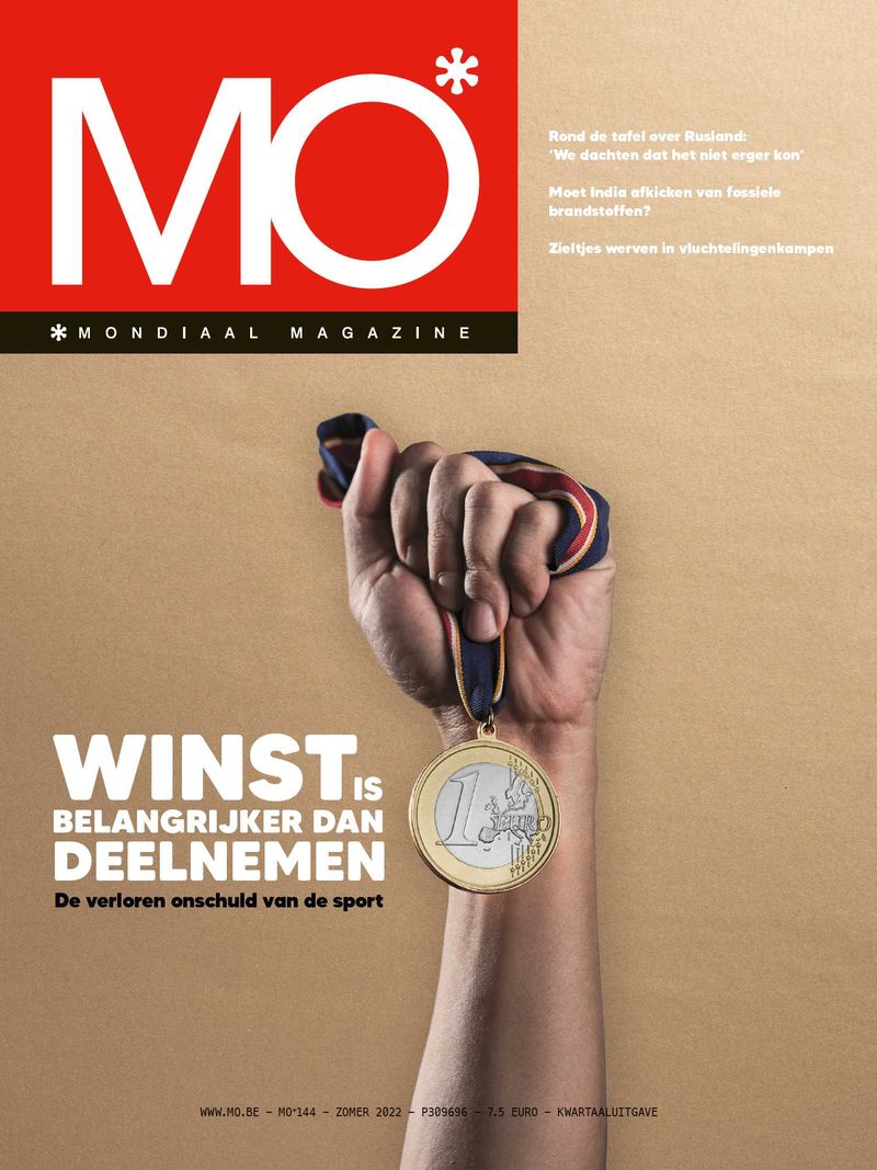 Magazine cover with a hand holding a medal featuring a 1 euro coin. Headline: "Winst is belangrijker dan deelnemen."