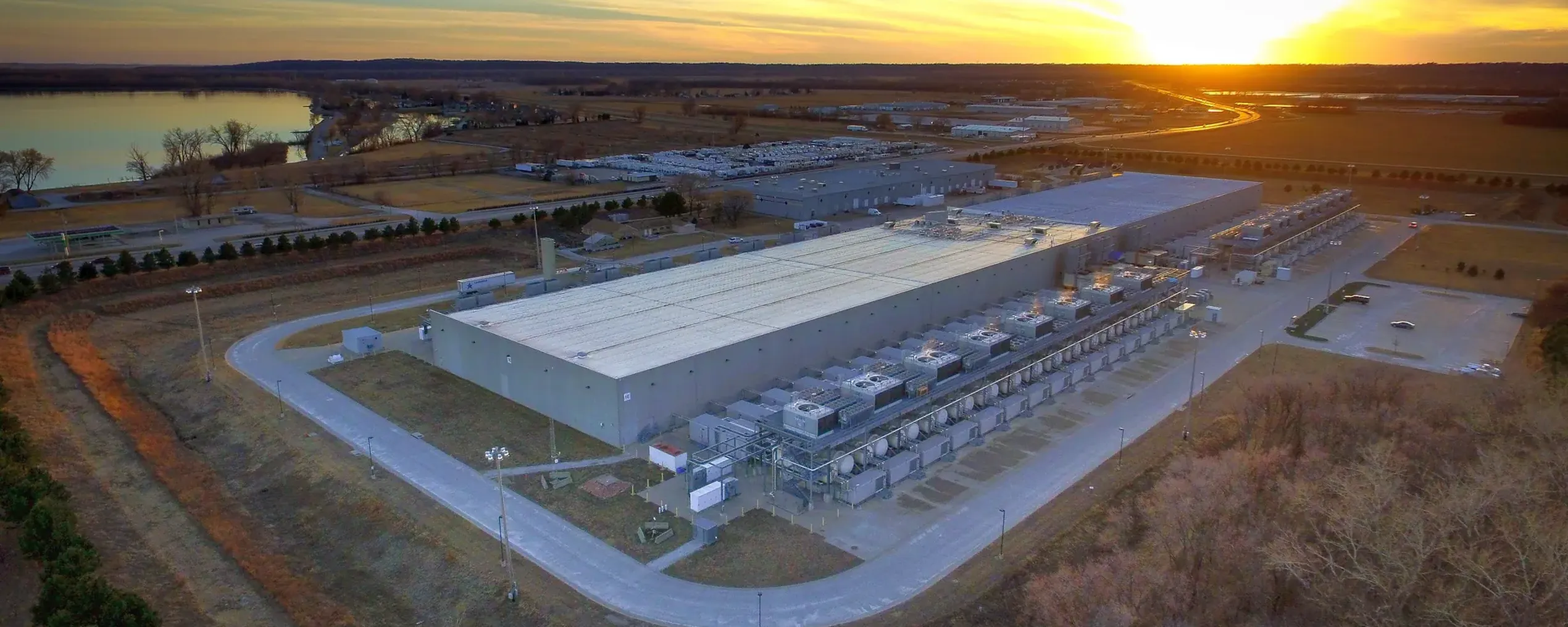 Luchtbeeld van een Google Datacenter in Iowa, Verenigde Staten
