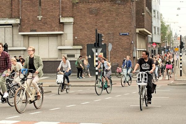 fietsen in de stad