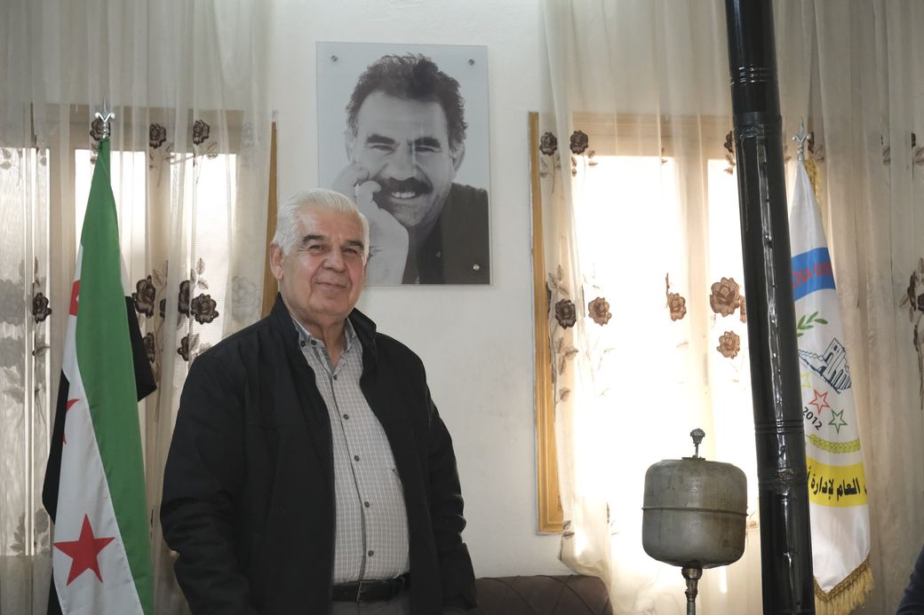 Nouri Sheikho, de feitelijke burgemeester van de autonome raad van Sheikh Maqsoud in Aleppo