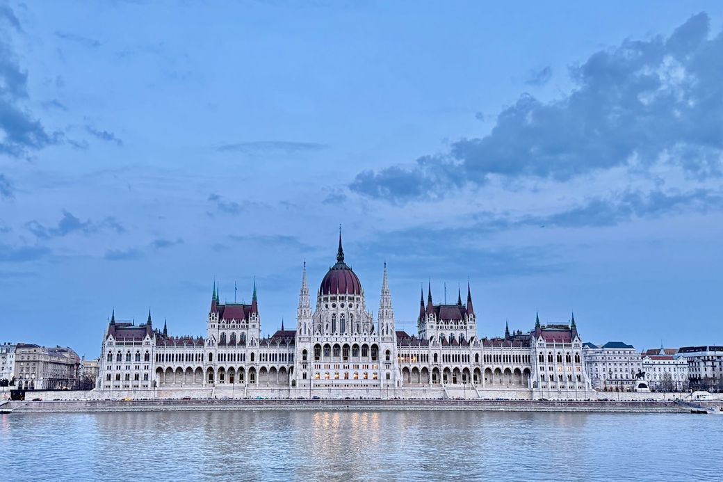 Hongaarse parlementsgebouw in Boedapest