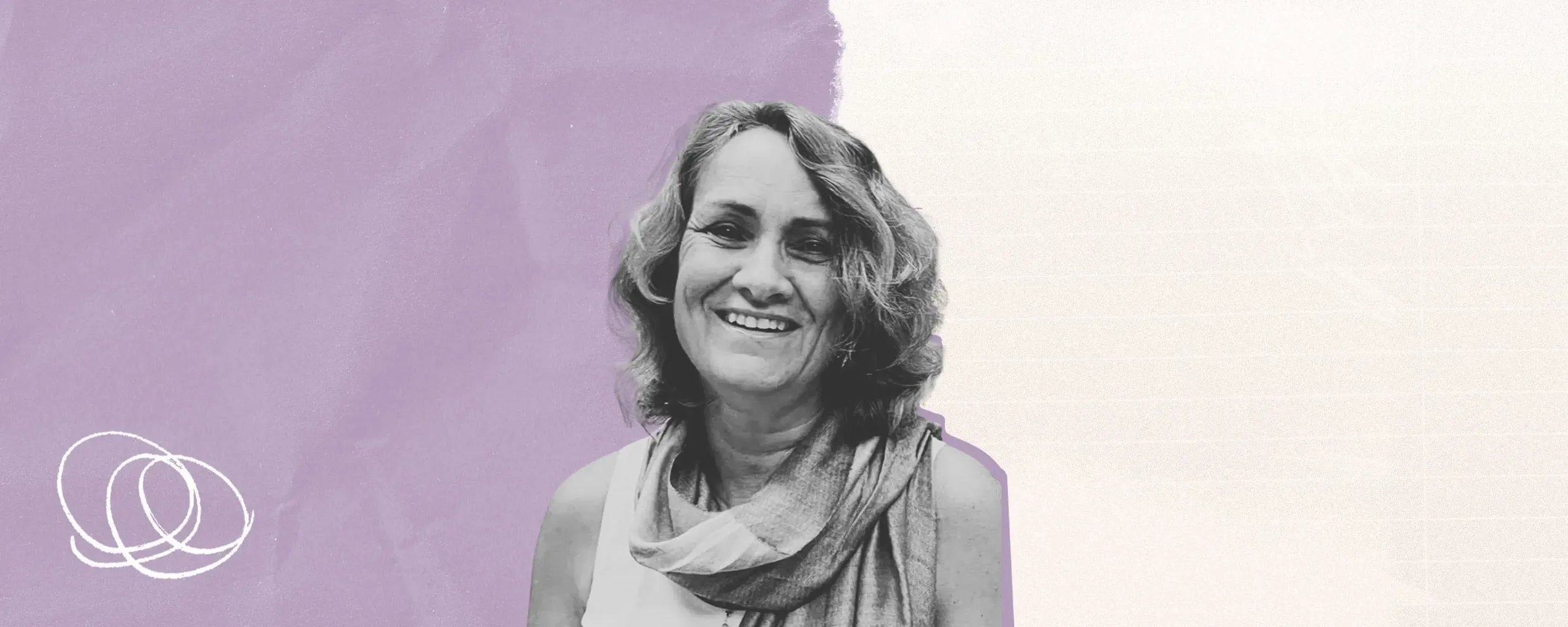 Portretfoto van Marie Geukens tegen een paarse achtergrond