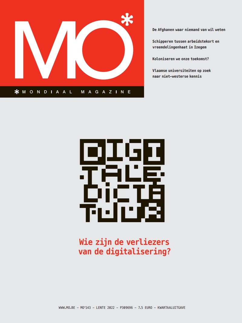 Cover of MO* Mondiaal Magazine, spring 2022 edition, featuring topics on digitalization and global issues.