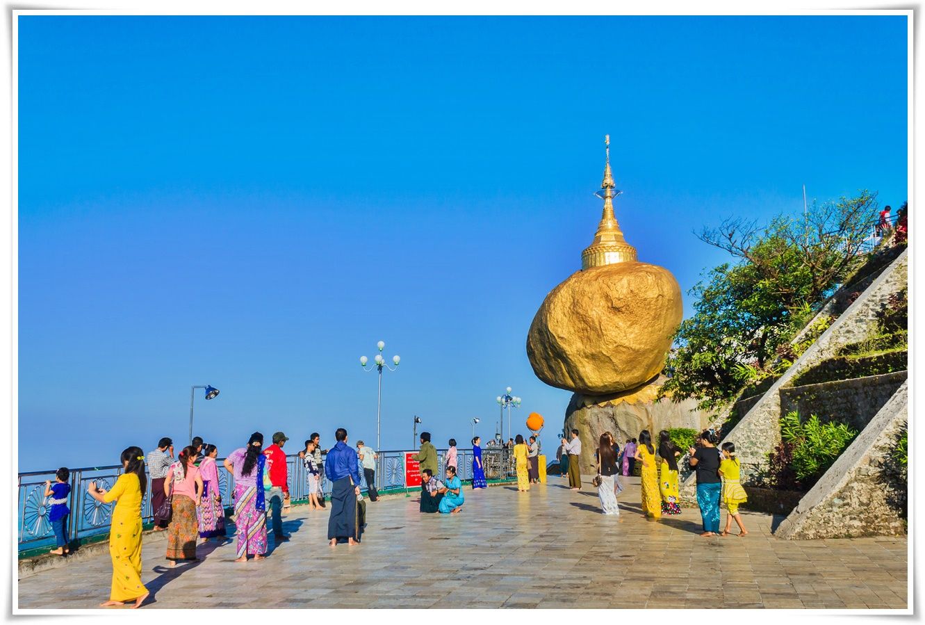 พระธาตุอินแขวน พม่า