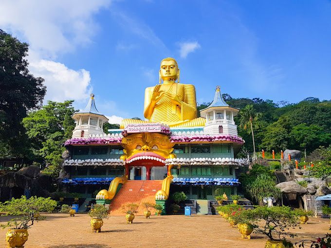 วัดถ้ำดัมบุลลา