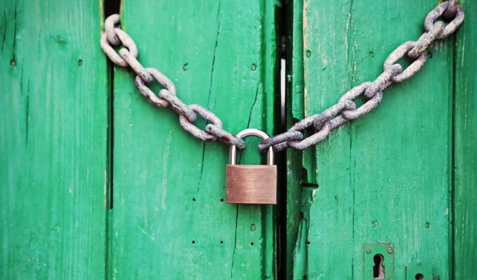 door-green-lock-4291-825x550