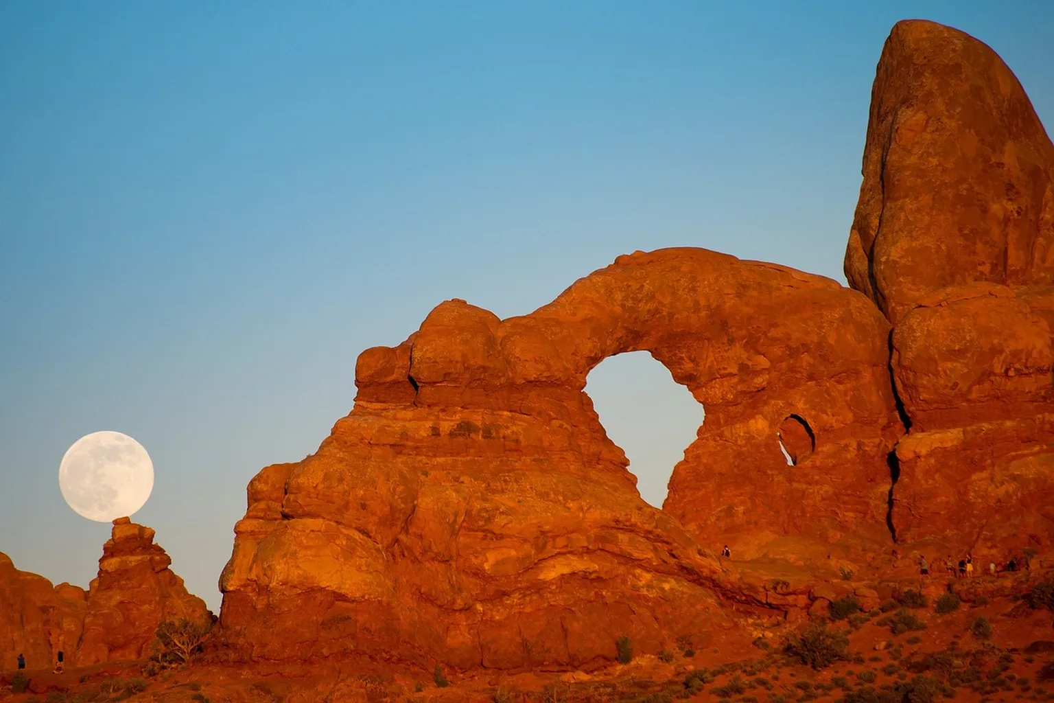 rock-arch-874766_1280